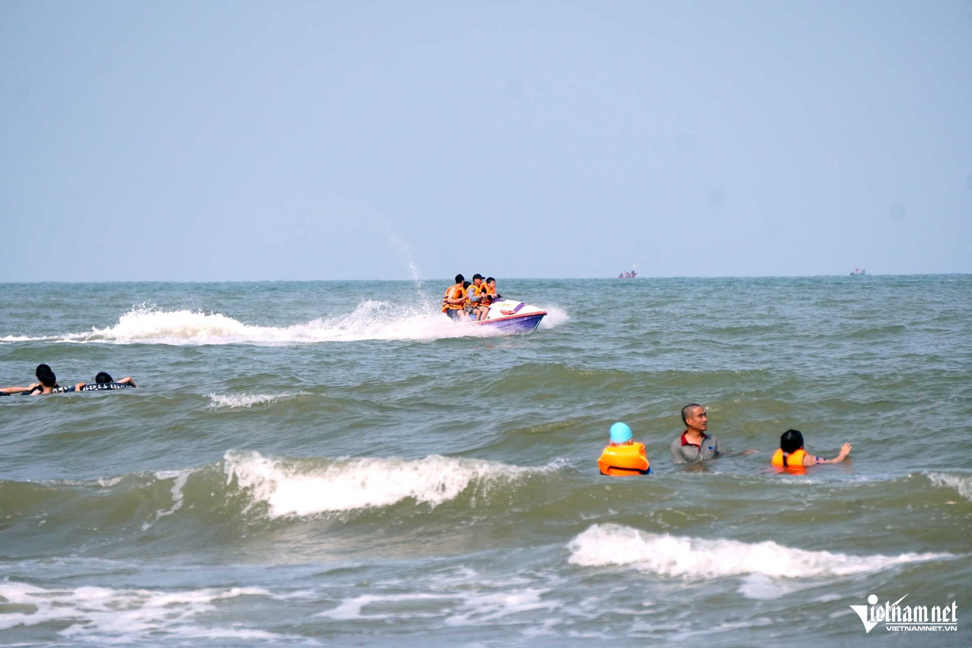 W-a3Mô tô nước chạy.JPG.jpg