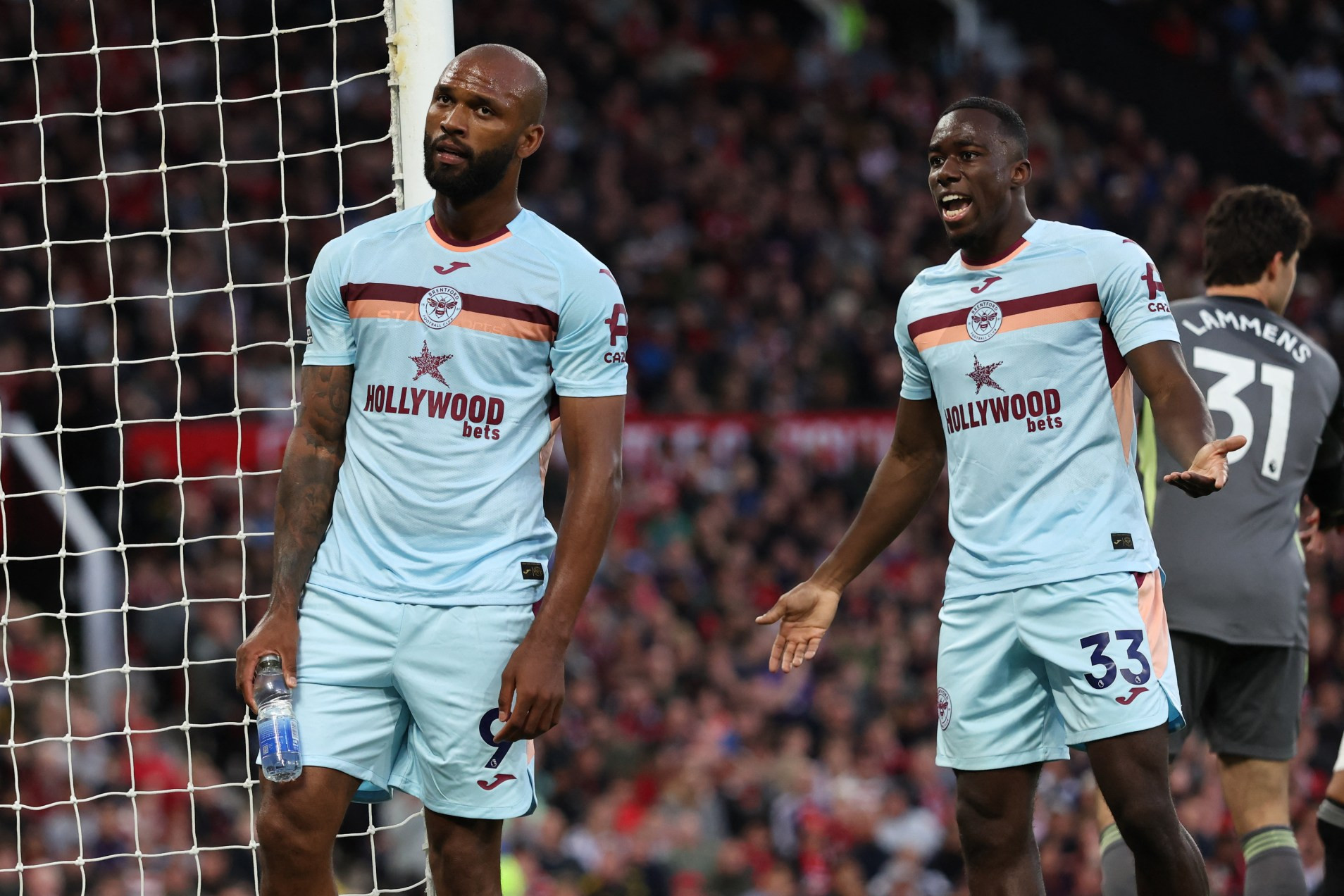 www_thesun_co_uk 33 michael kayode r react 1076694462.jpg