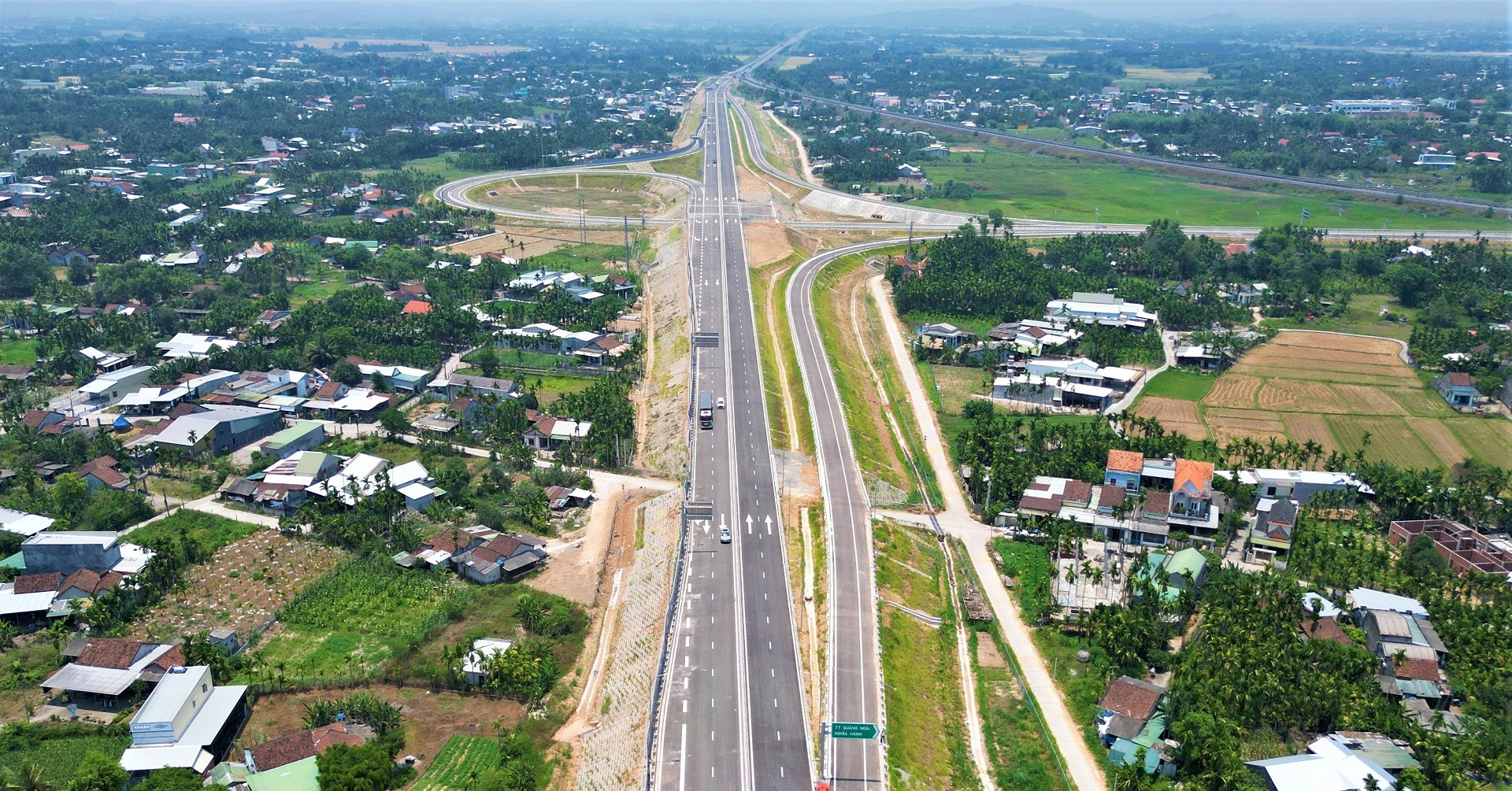 Cao tốc 21.000 tỷ đồng chính thức thông xe, nối Quảng Ngãi - Gia Lai