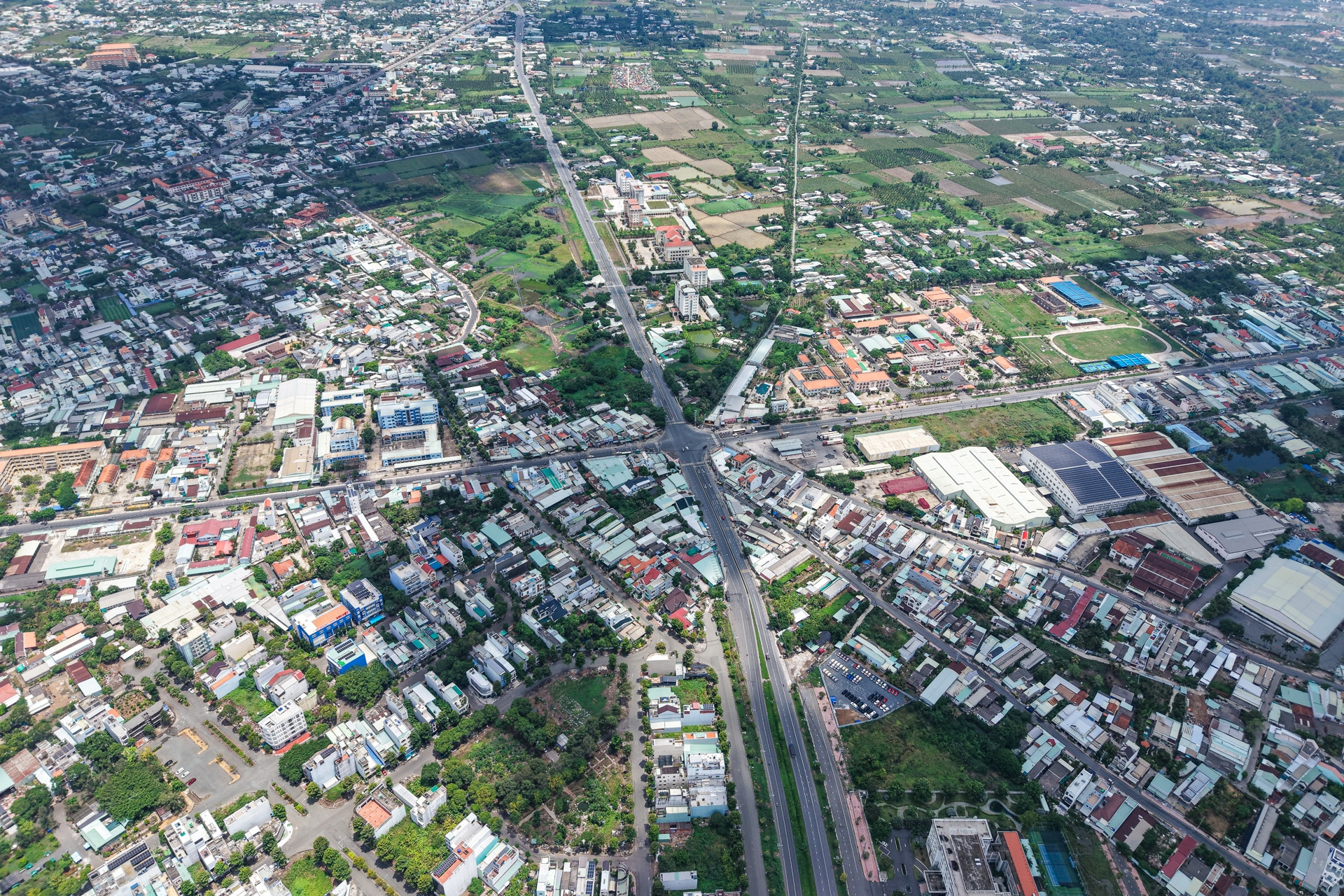 Cho con hai thửa đất giữa lúc nợ nần, vợ chồng ở Tây Ninh bị chủ nợ kiện