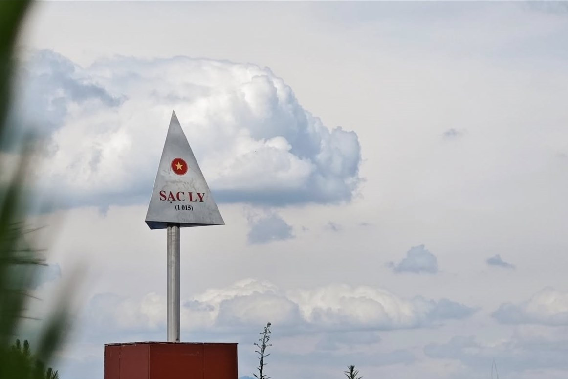 'Cửa ngõ thép' đồi Sạc Ly xanh lại những hàng thông