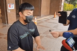 Nam ca sĩ lĩnh án 10 năm tù vì lái xe tông chết người rồi bỏ trốn