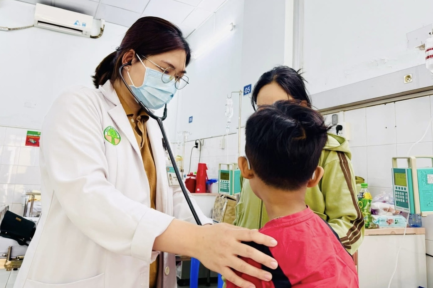 Số ca nghi ngộ độc thực phẩm tại trường tiểu học ở TPHCM tiếp tục tăng