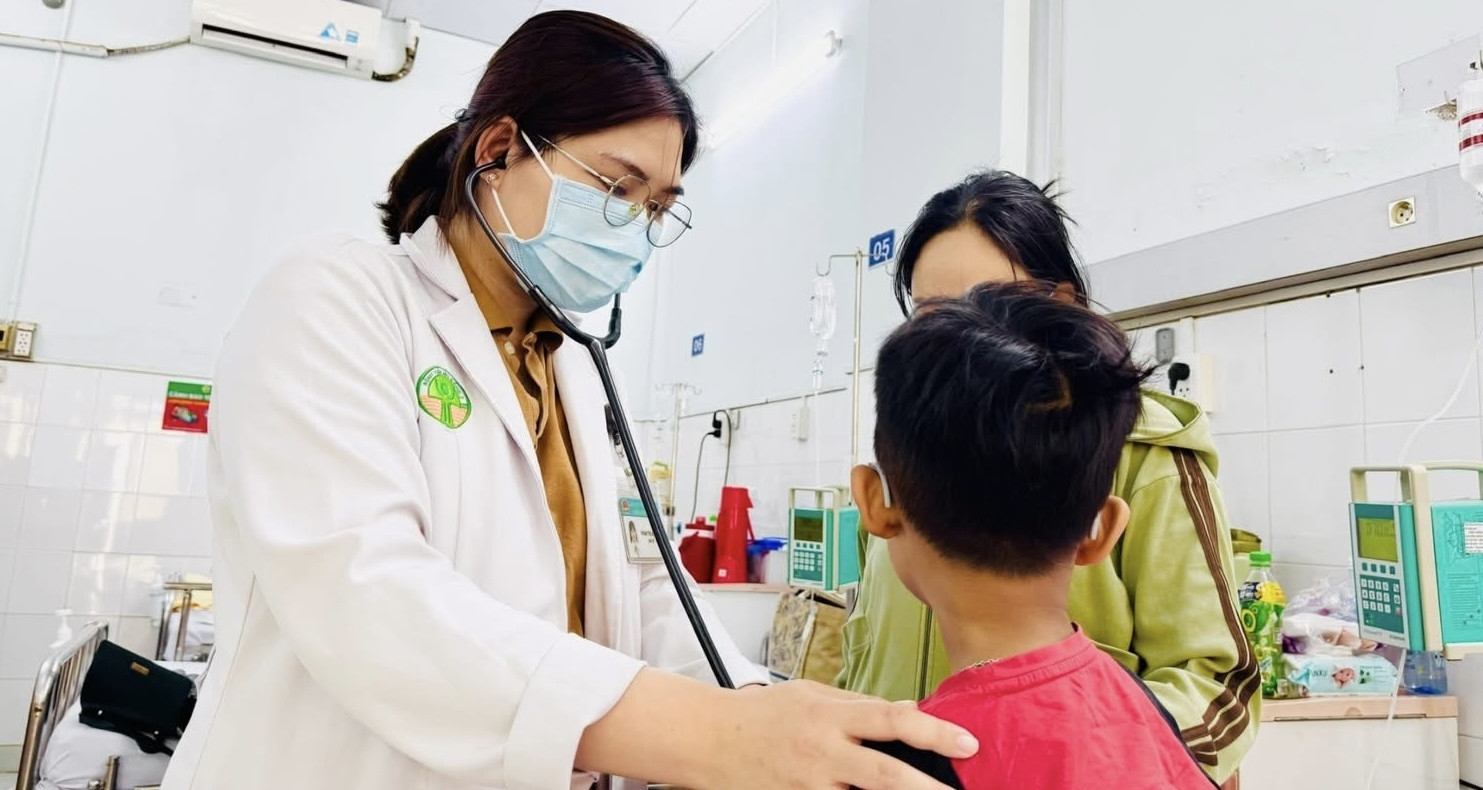 Số ca nghi ngộ độc thực phẩm tại trường tiểu học ở TPHCM tiếp tục tăng