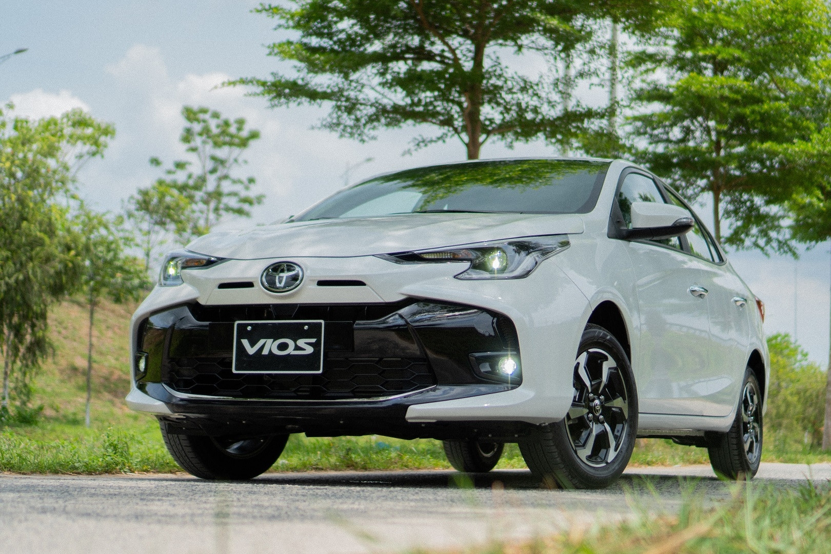 Toyota Vios - lựa chọn hàng đầu của nhiều người dùng Việt