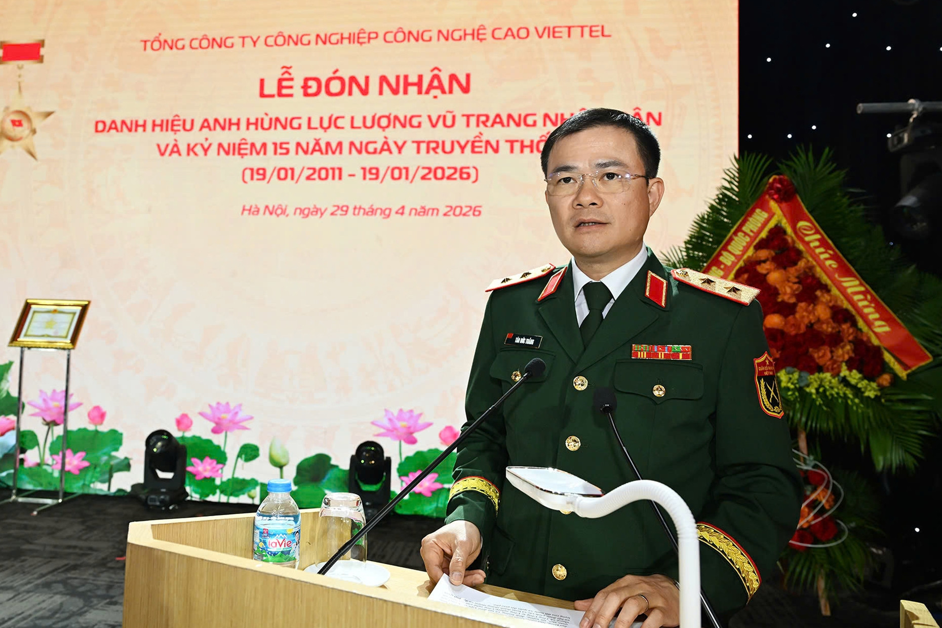 Trung tướng Tào Đức Thắng: 'VHT phải phát triển sản phẩm công nghệ lưỡng dụng, gắn quốc phòng với kinh tế'