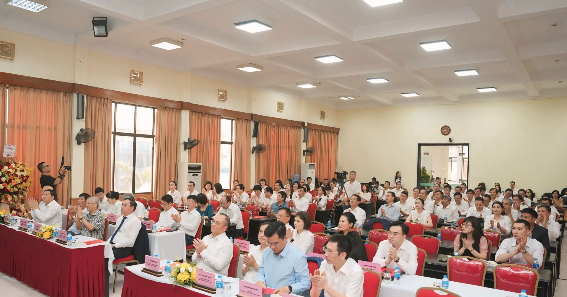 VDB - Khẳng định vai trò định chế tài chính chính sách của Chính phủ