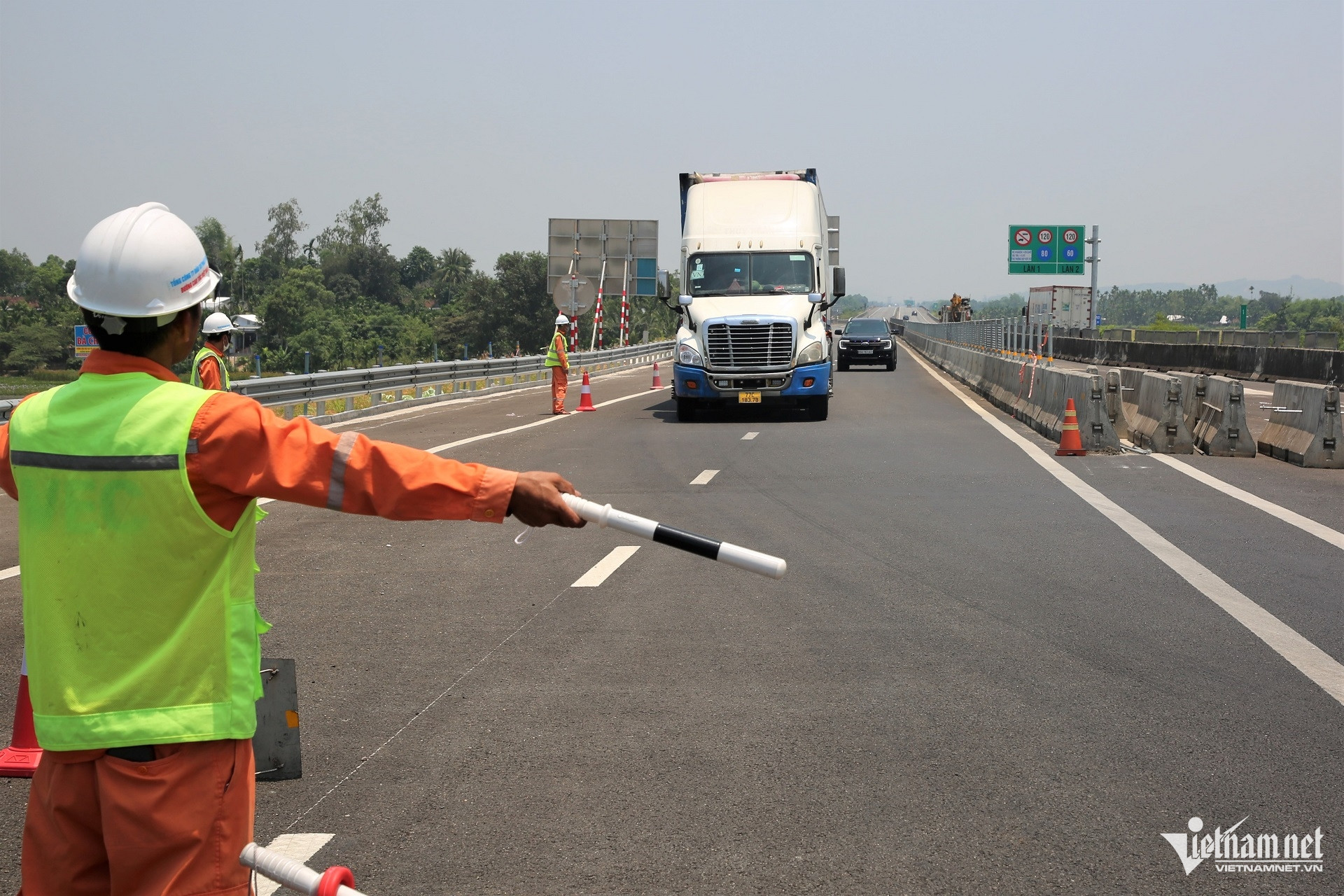 W-5A0A6025 (2).JPG.jpg