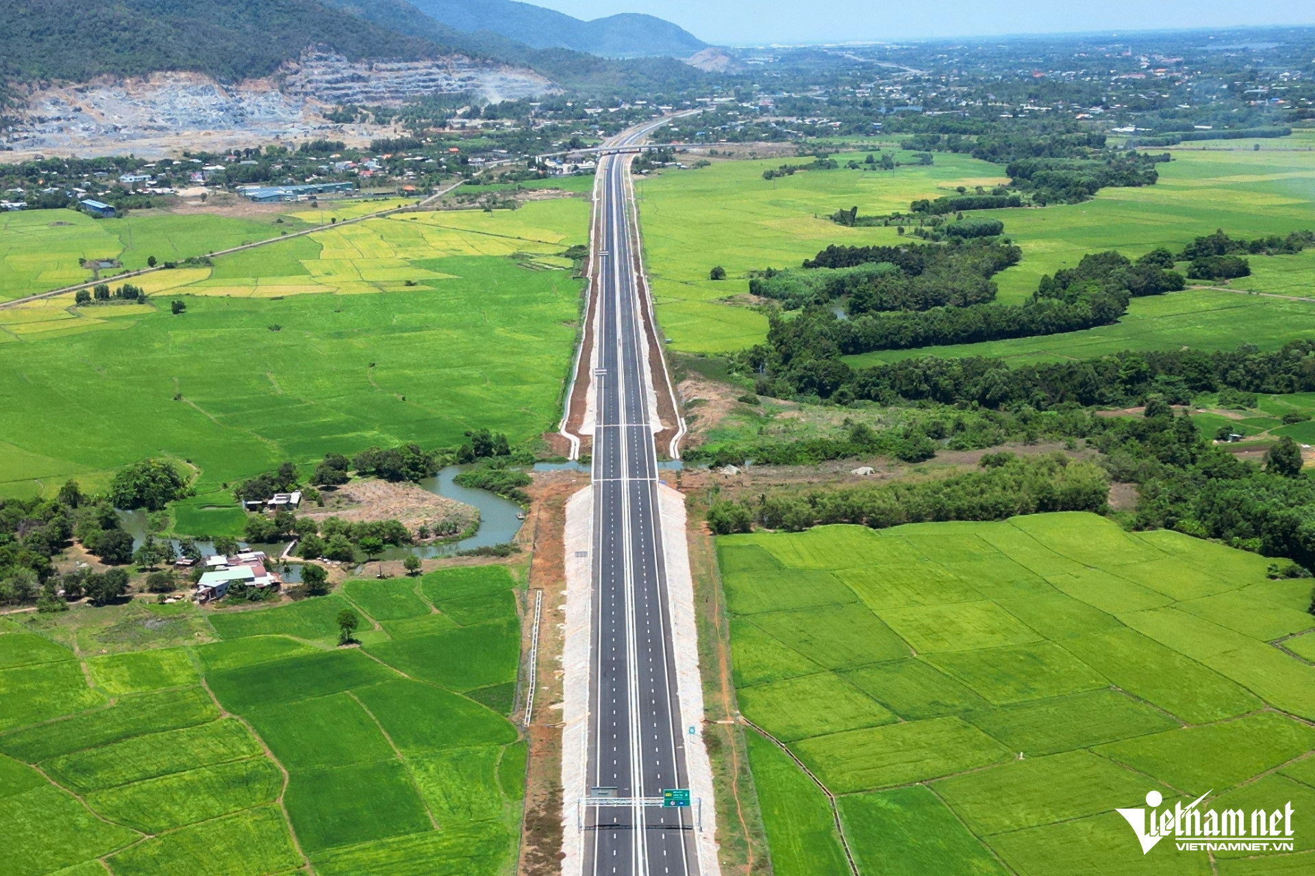 W-cao toc bien hoa vung tau 8.jpg