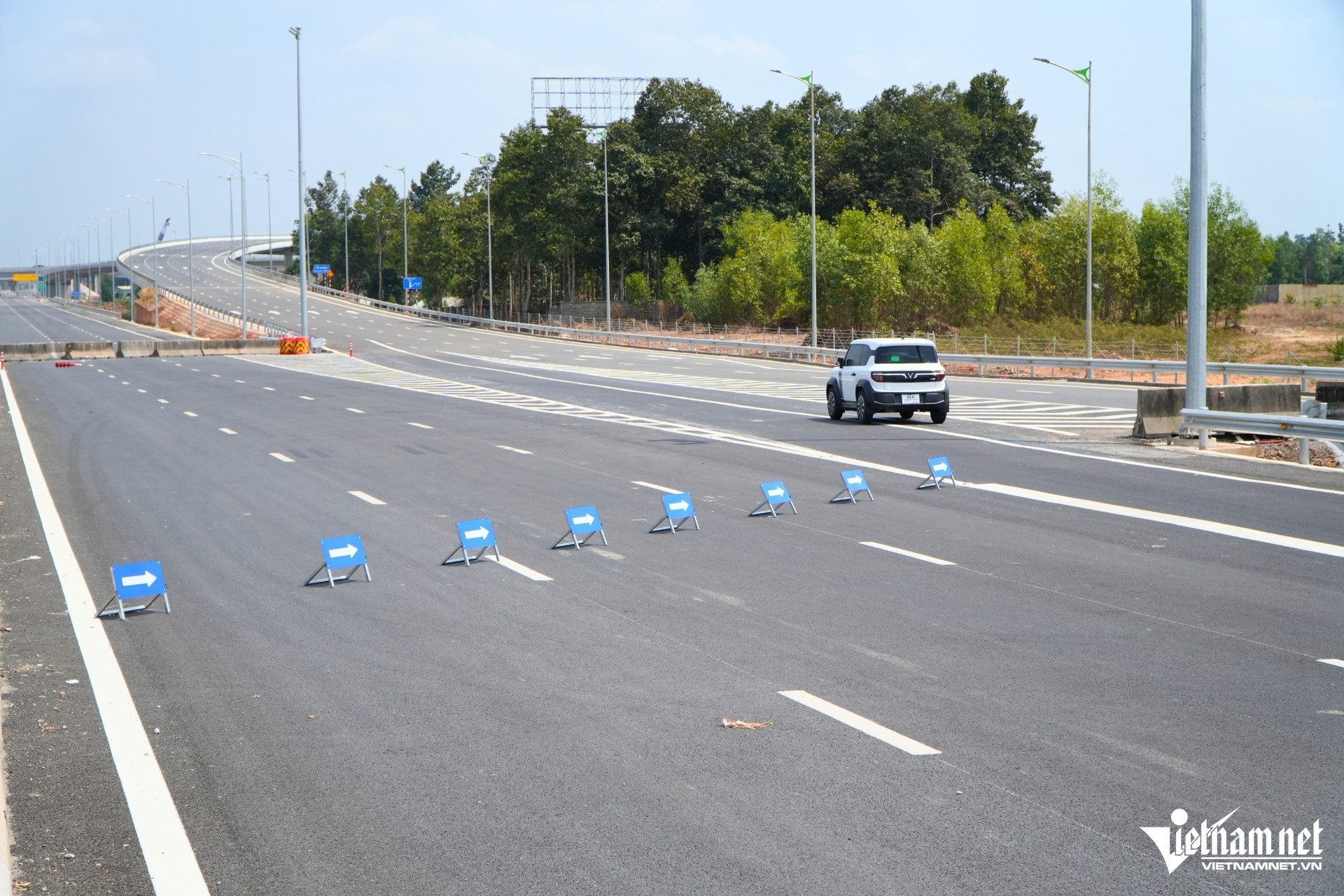 W-cao toc bien hoa vung tau 9.jpg