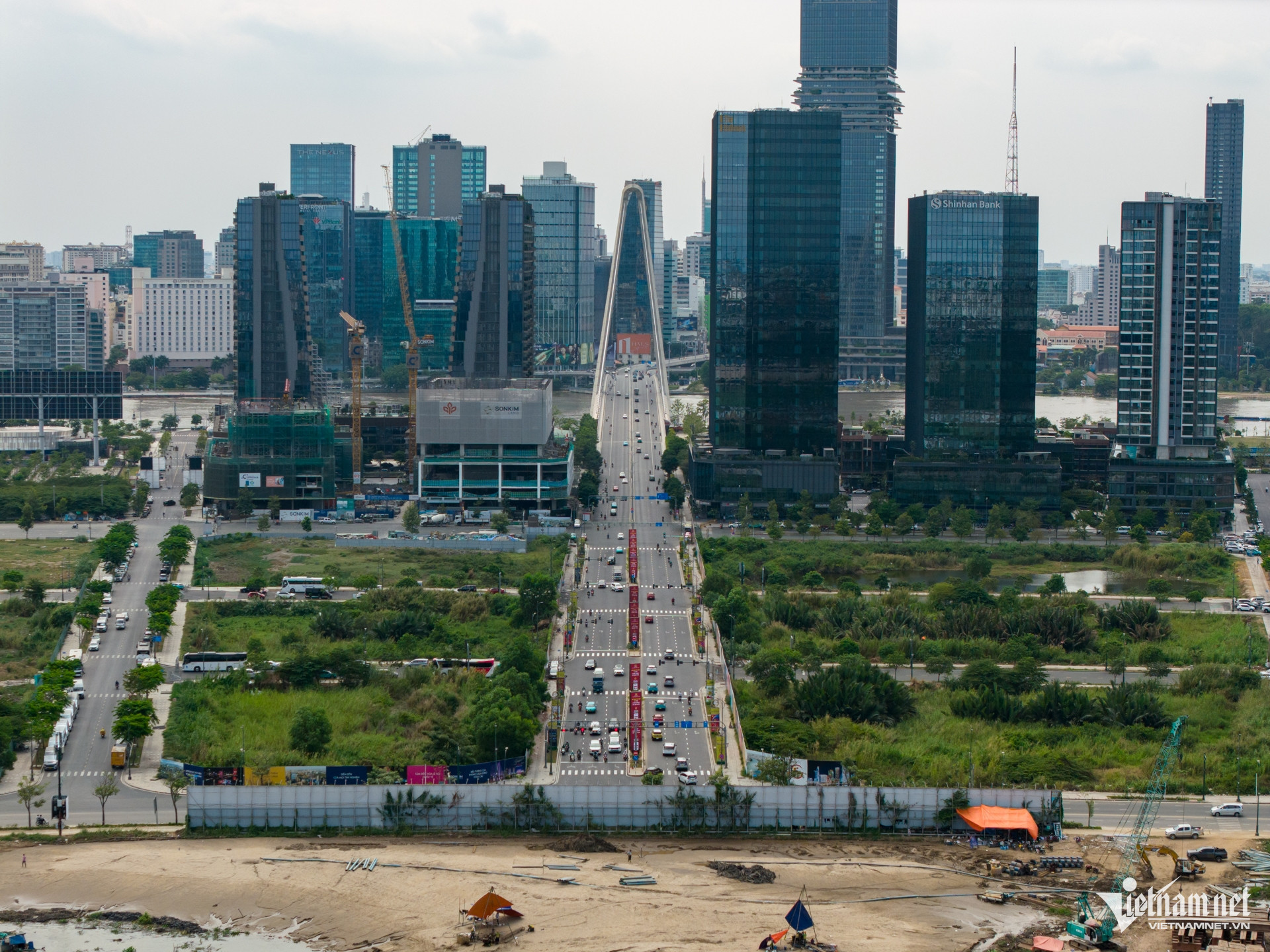 w thu thiem tphcm nguyen hue 18 779.jpg