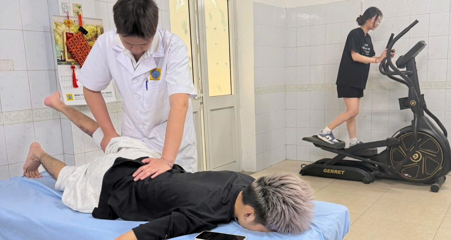 Bác sĩ chỉ ra sai lầm khiến nhiều người không thể chơi lại thể thao