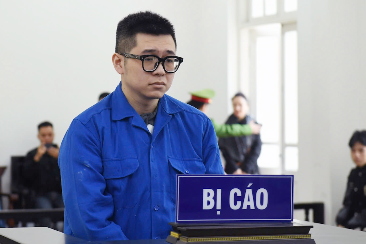 Buộc người đàn ông đánh phụ nữ tại chung cư ở Hà Nội bồi thường thêm tiền