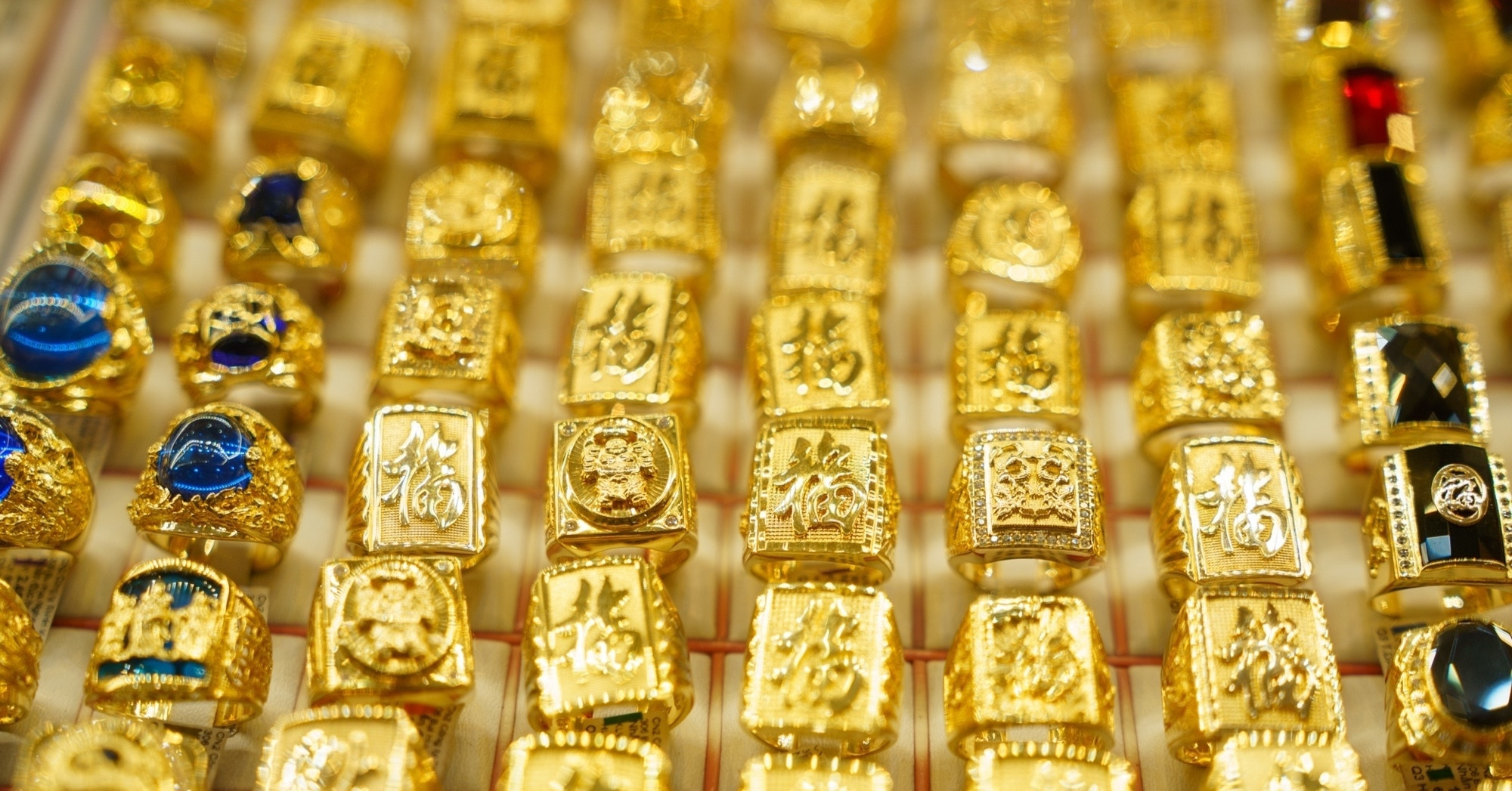 ‘Cá mập’ mạnh tay mua 19 tấn vàng