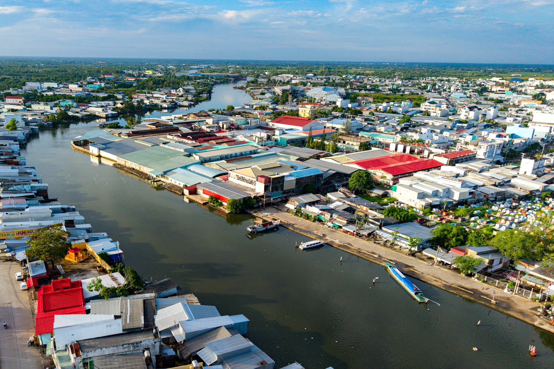 Chưa chia thừa kế, em gái giấu gia đình đứng tên 7.000m2 đất cha mẹ để lại