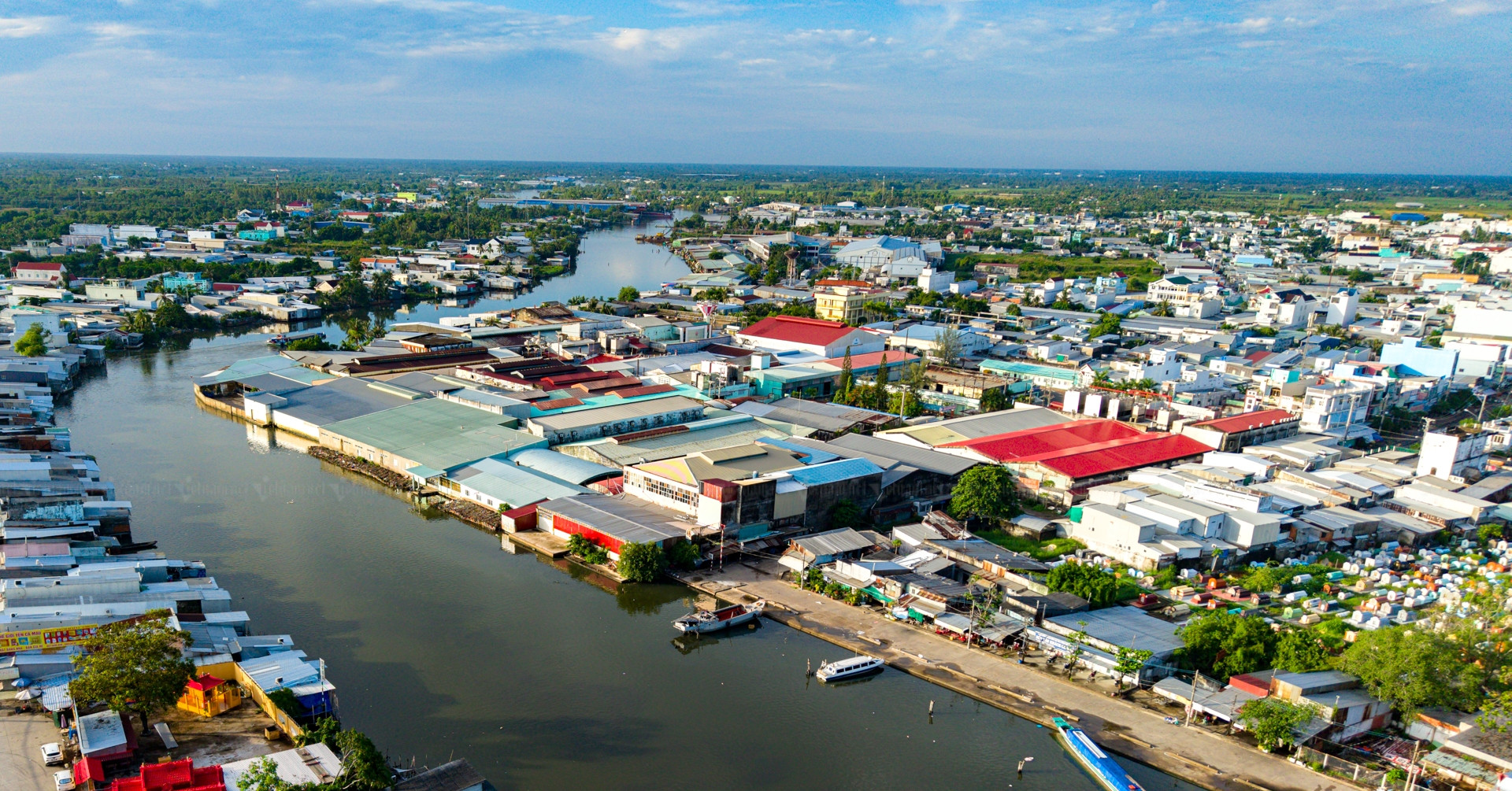 Chưa chia thừa kế, em gái giấu gia đình đứng tên 7.000m2 đất cha mẹ để lại