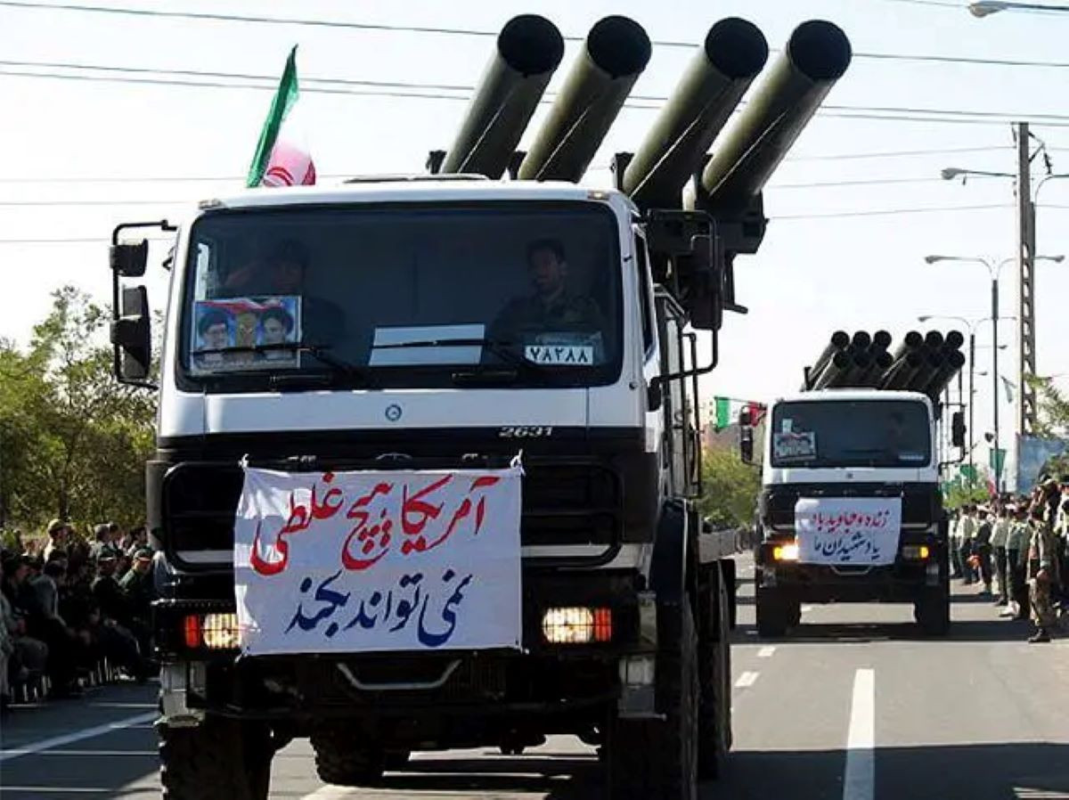 Fajr 5 MLRS Iran 5.jpg