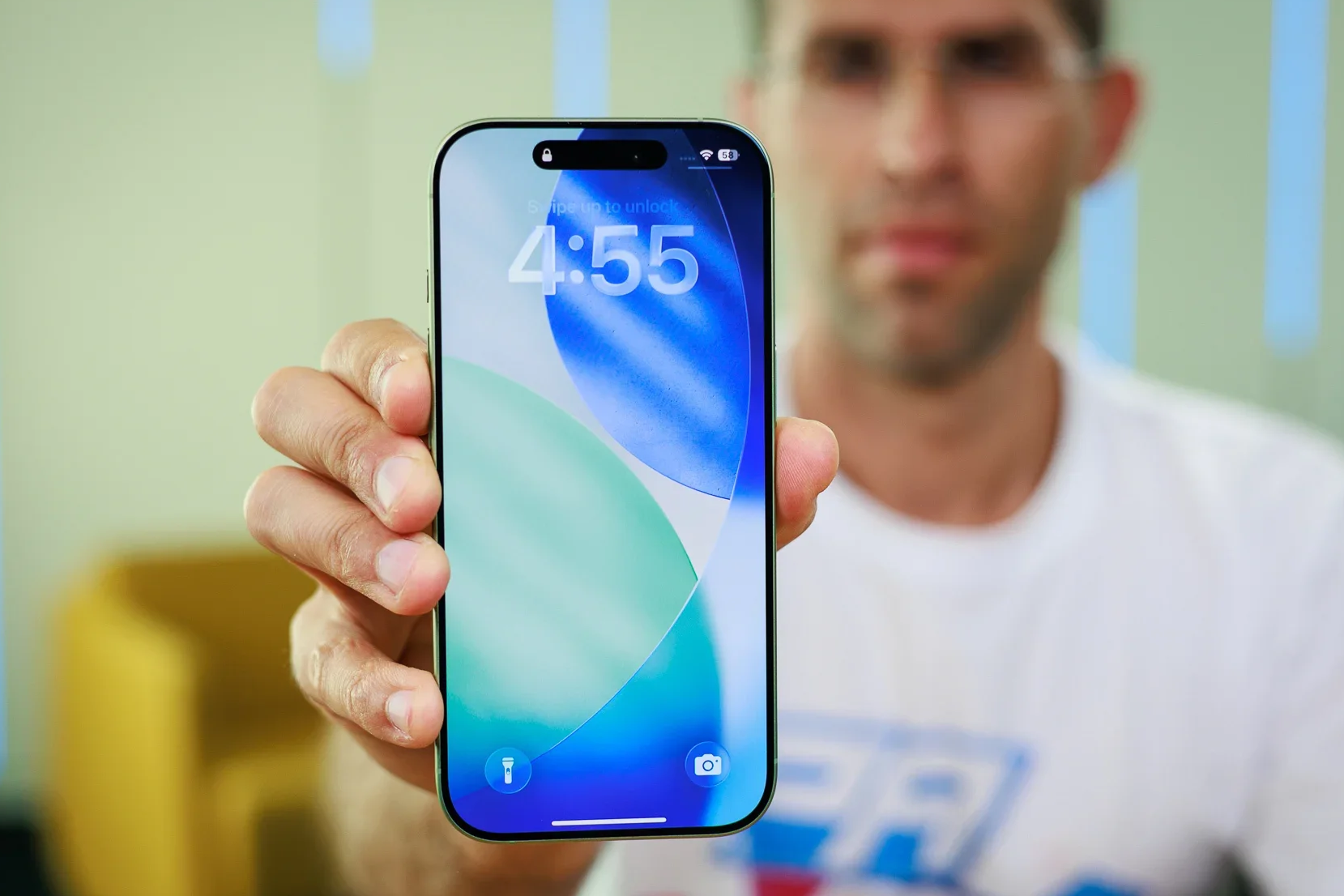 iPhone 18 trở thành ‘át chủ bài AI’ thầm lặng của Apple