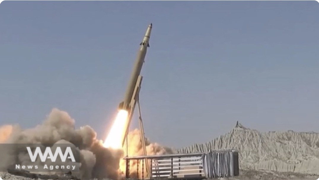 Iran phóng tên lửa vào các mục tiêu Mỹ và Israel. Ảnh: WANA