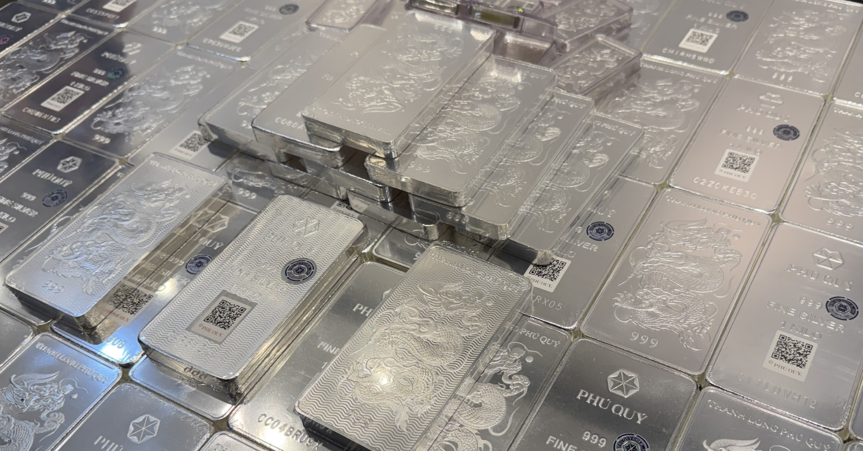 Giá bạc hôm nay 3/4/2026 bật tăng hơn 2 triệu đồng/kg