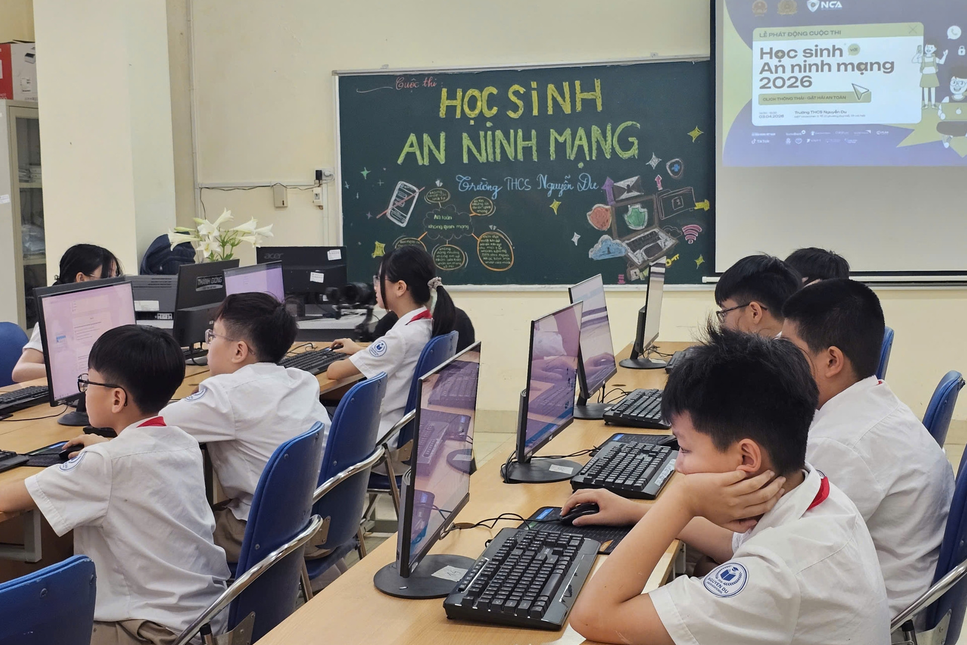 Mở rộng cơ hội để học sinh tiếp cận kiến thức, kỹ năng thiết yếu thời đại số