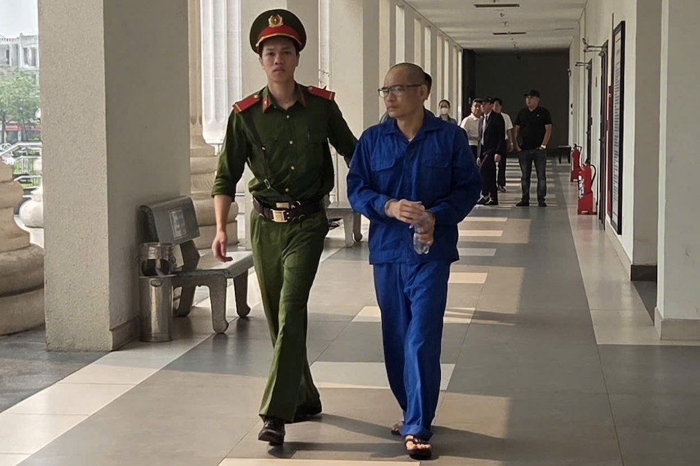  Người phụ nữ bị lừa tiền tỷ vì mong được thăm gặp chồng đang bị tạm giam 