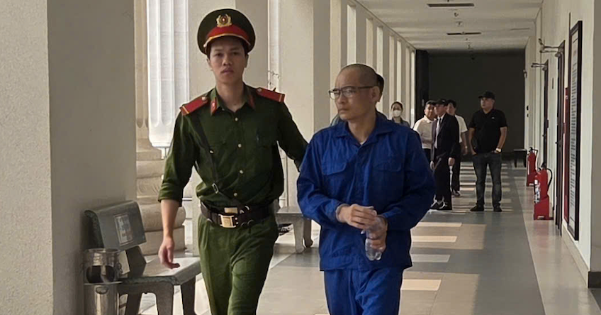 Người phụ nữ bị lừa tiền tỷ vì mong được thăm gặp chồng đang bị tạm giam