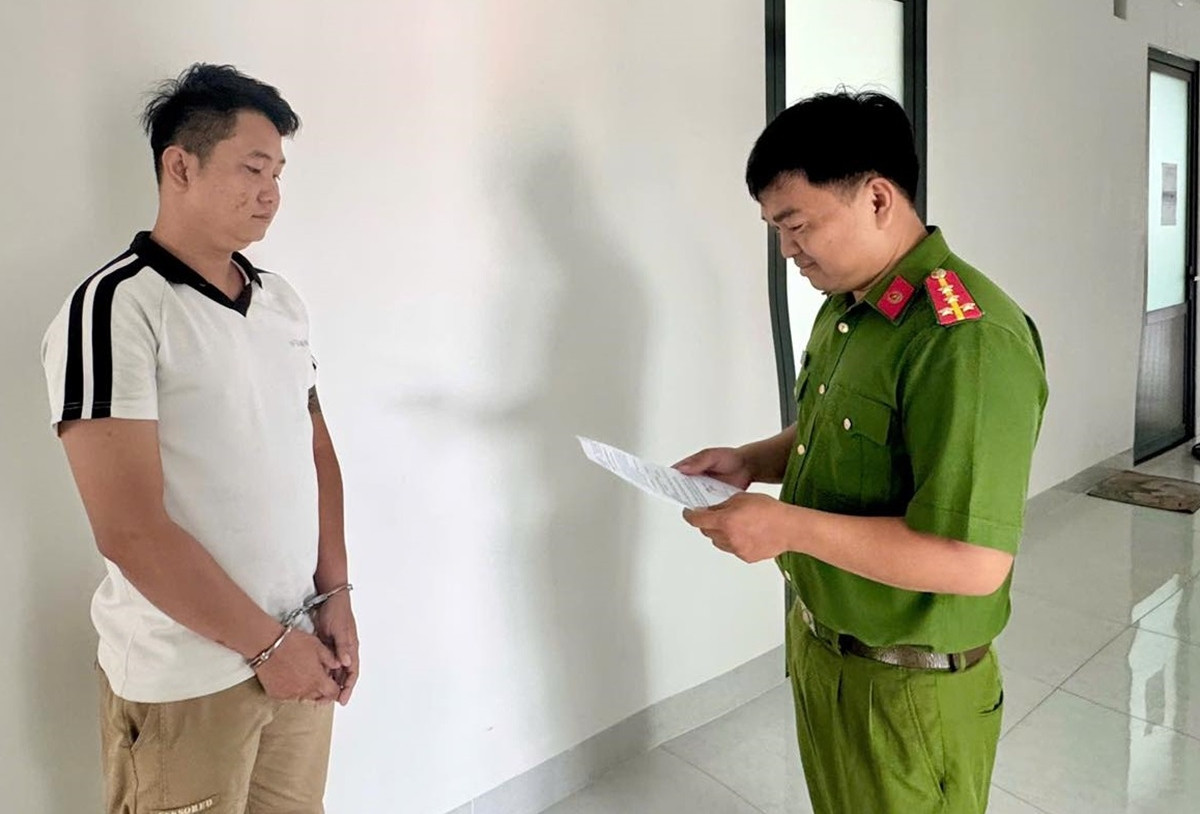 Nhân viên ngân hàng lén chiếm 2 tỷ đồng của khách, bị bắt gọn