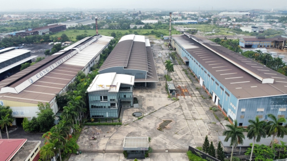 thu doi dat thep viet uc.jpg