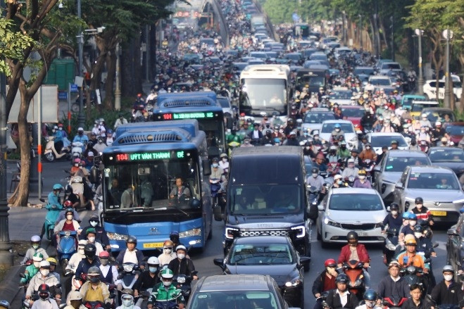 TPHCM miễn phí xe buýt cho toàn dân: Để tấm 'vé 0 đồng' thực sự hấp dẫn