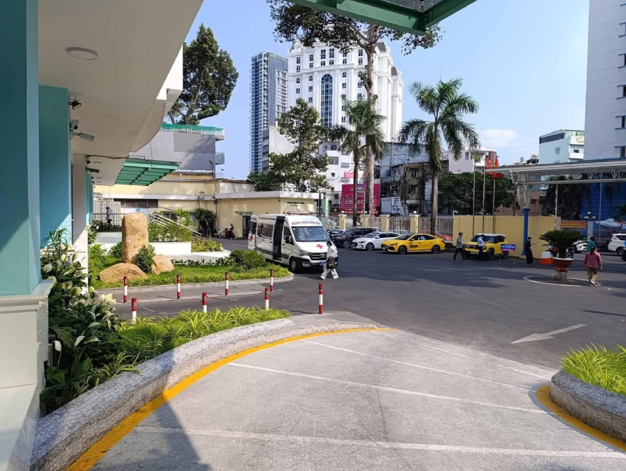 000 bac si cap cuu.png