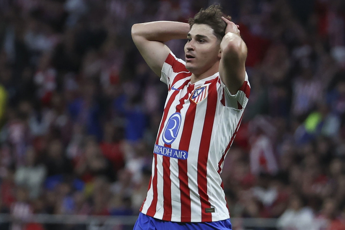 Atletico hòa tiếc nuối Arsenal: Pháo thủ thoát thua tại Madrid