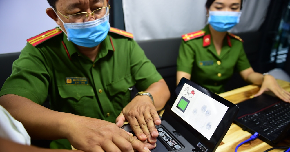 Bãi bỏ thủ tục thu thập thông tin sinh trắc học về ADN, giọng nói