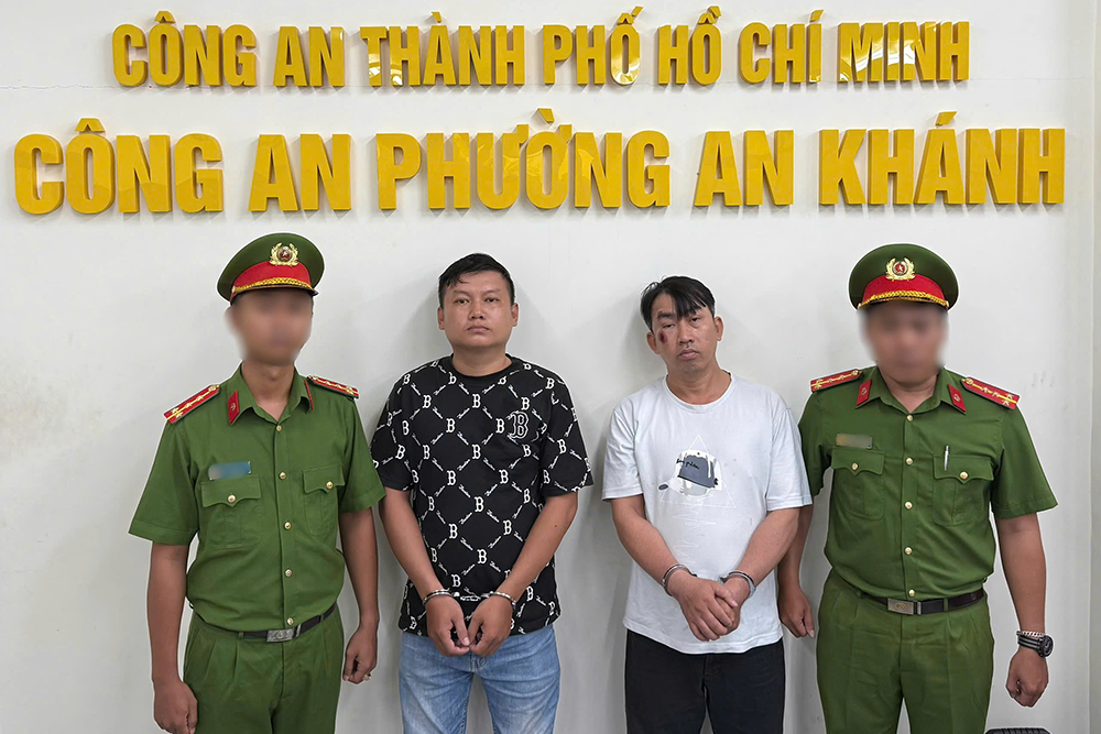 Công an TPHCM bắt 2 người ẩu đả vì tiếng còi xe