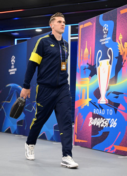 HHF3TRRaEAAje67.jpg