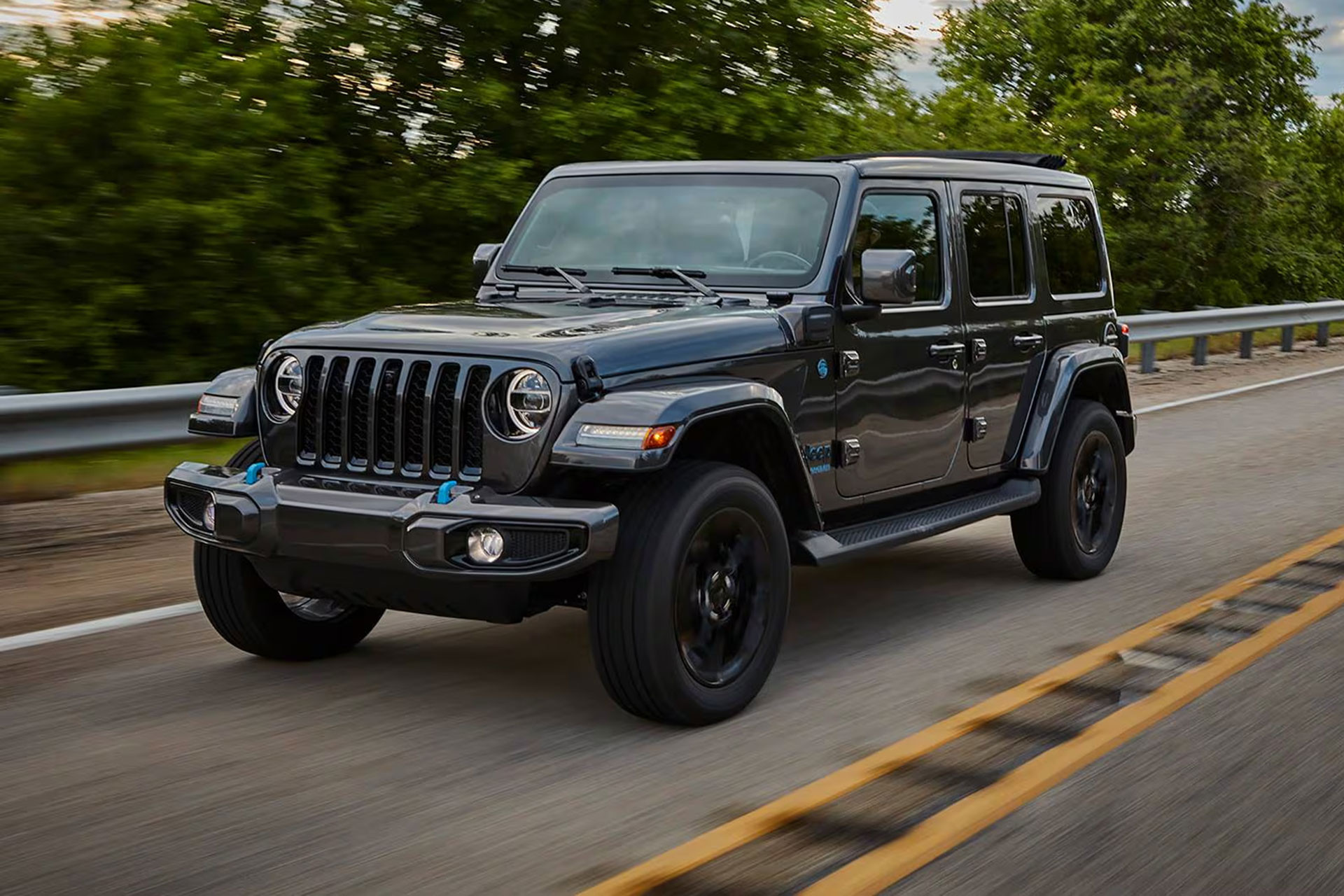 4 mẫu xe ô tô hàng chục năm không thay đổi thiết kế Jeep Wrangler.jpg