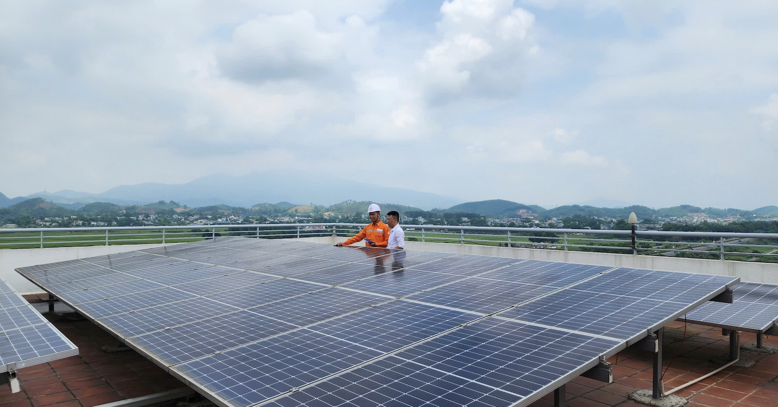 Giá điện 3.460 đồng/kWh: Hộ dân đua lắp điện mặt trời mái nhà