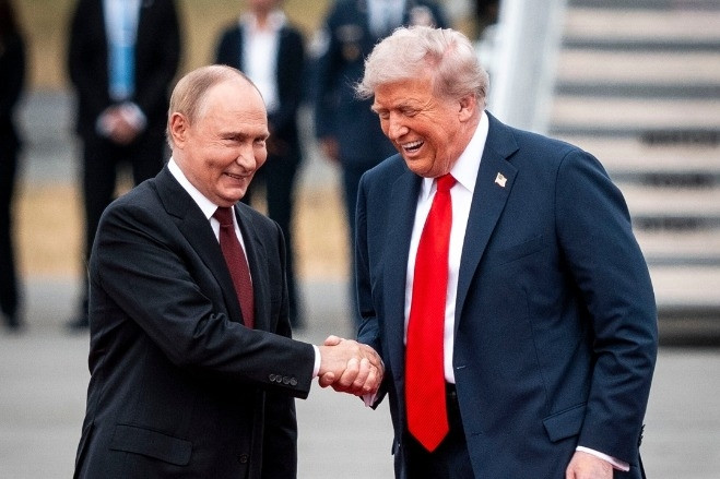 Ông Trump điện đàm với Tổng thống Nga Putin, bàn về Iran và Ukraine