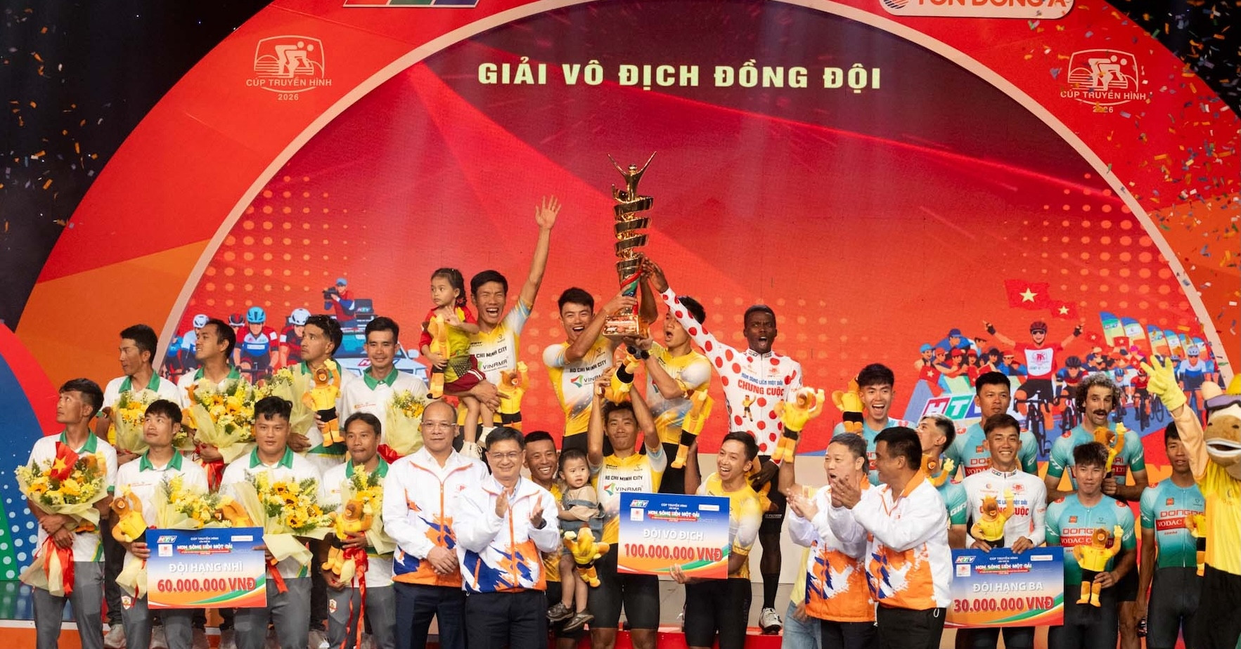 TPHCM giành cú ‘ăn ba’ ở giải xe đạp cúp truyền hình