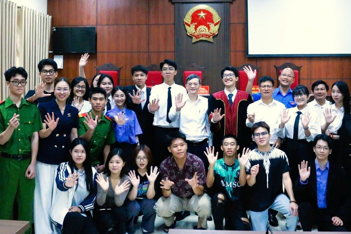 Trường ĐH Luật Hà Nội miễn tiền ký túc xá với tân sinh viên, khoảng 10 tỷ đồng