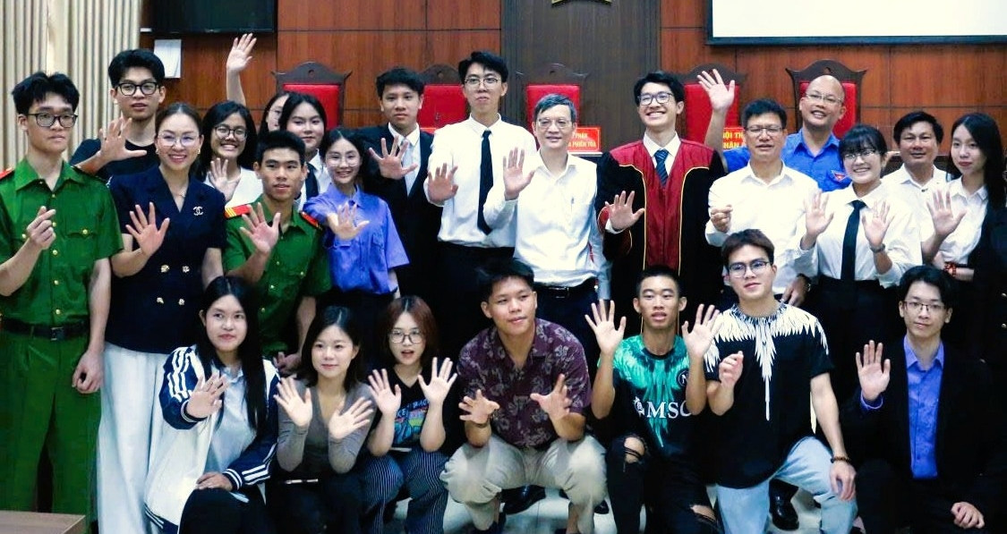 Trường ĐH Luật Hà Nội miễn tiền ký túc xá với tân sinh viên, khoảng 10 tỷ đồng