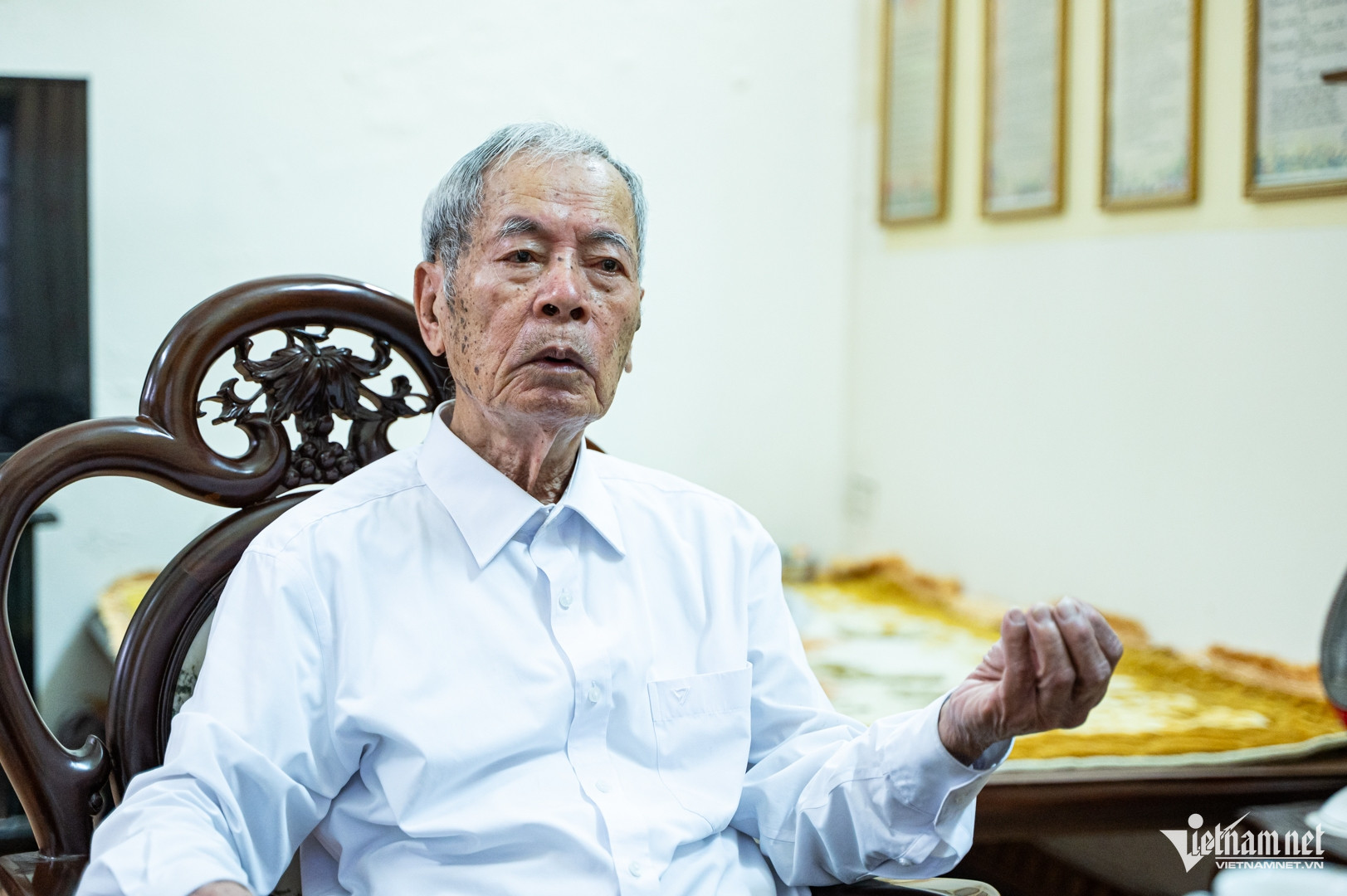 W-TRUNG TÁ 97 TUỔI.jpg