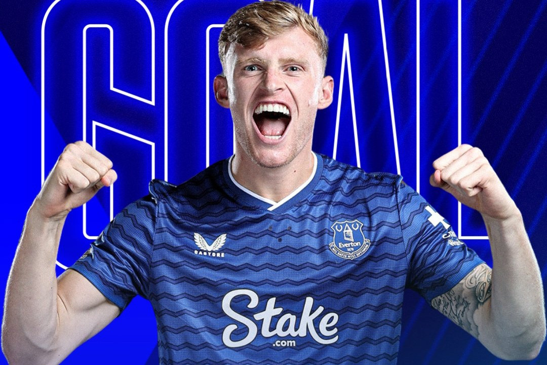 Tin tức về chuyển nhượng 4/4: MU mua Branthwaite, Liverpool lấy Bremer