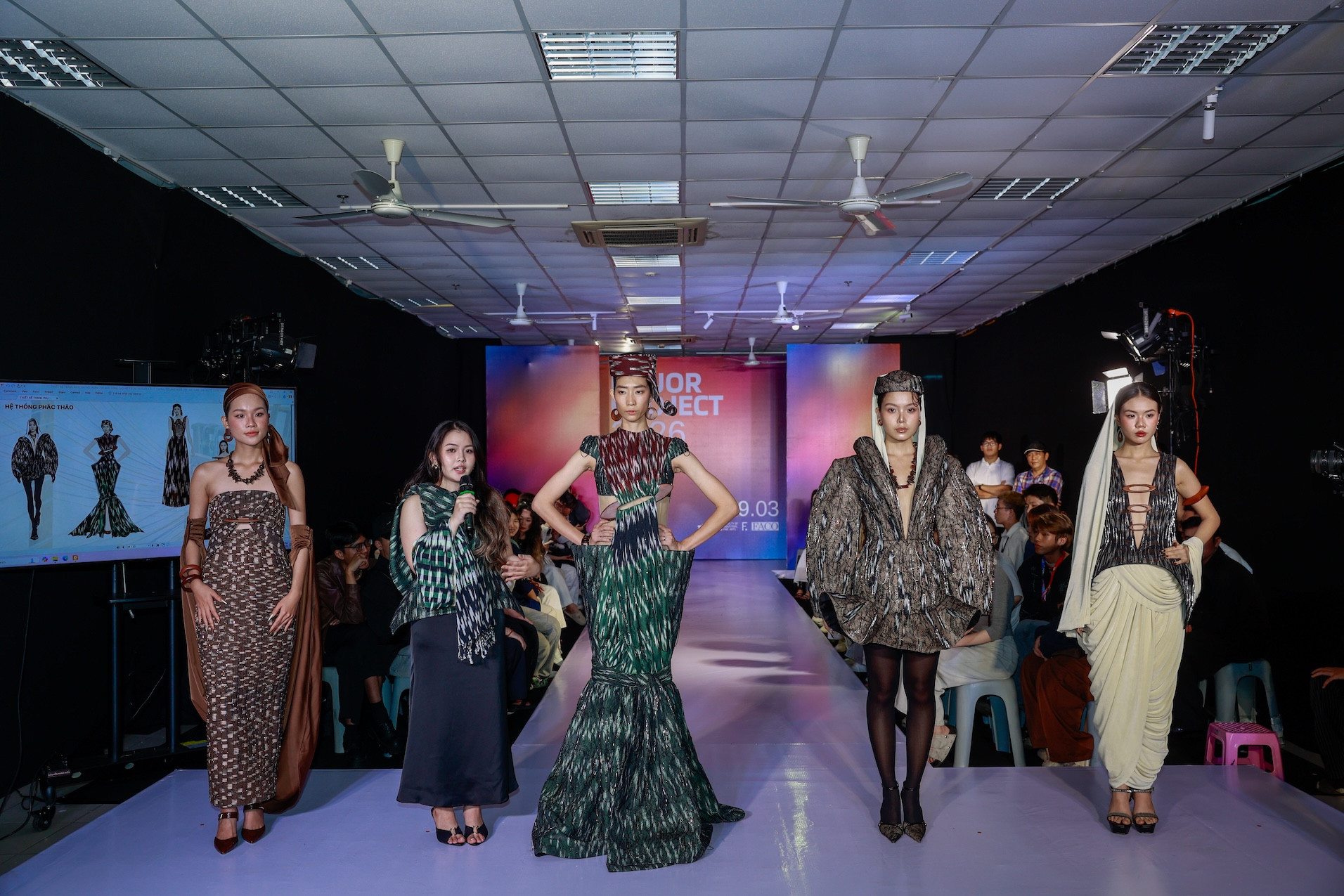 Á Khoa   Sv. Phan Thanh Ngân .JPG