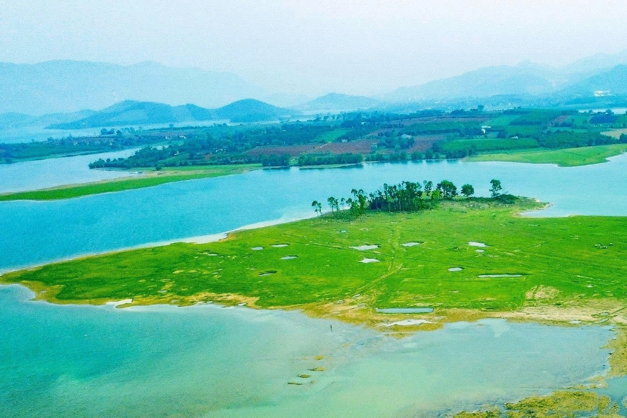 Hồ nước ngọt ở Thanh Hóa được kêu gọi đầu tư 32.000 tỷ làm du lịch sinh thái