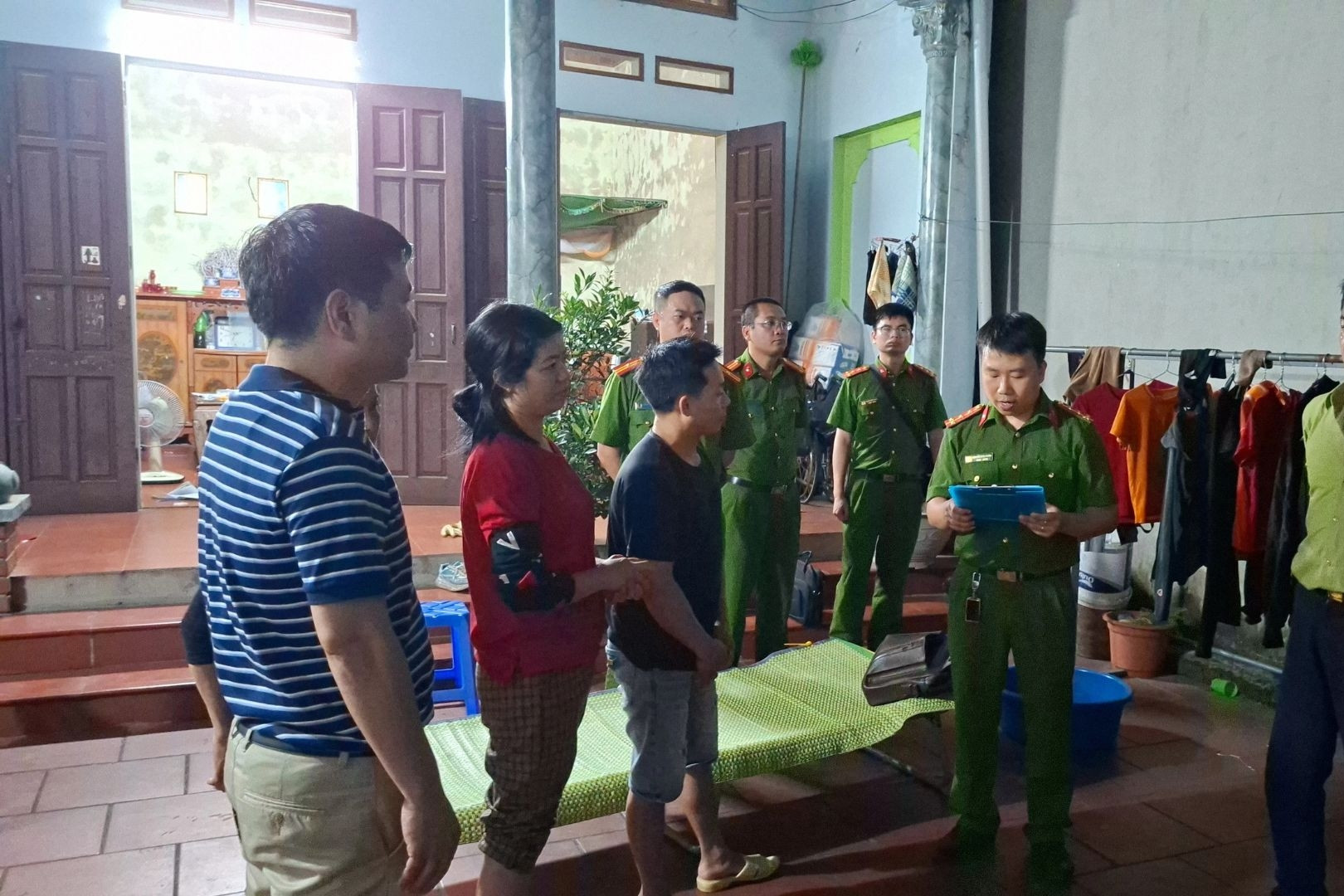 Khởi tố chủ cơ sở sản xuất, bán hơn 500 tấn giá đỗ chứa chất độc ra thị trường