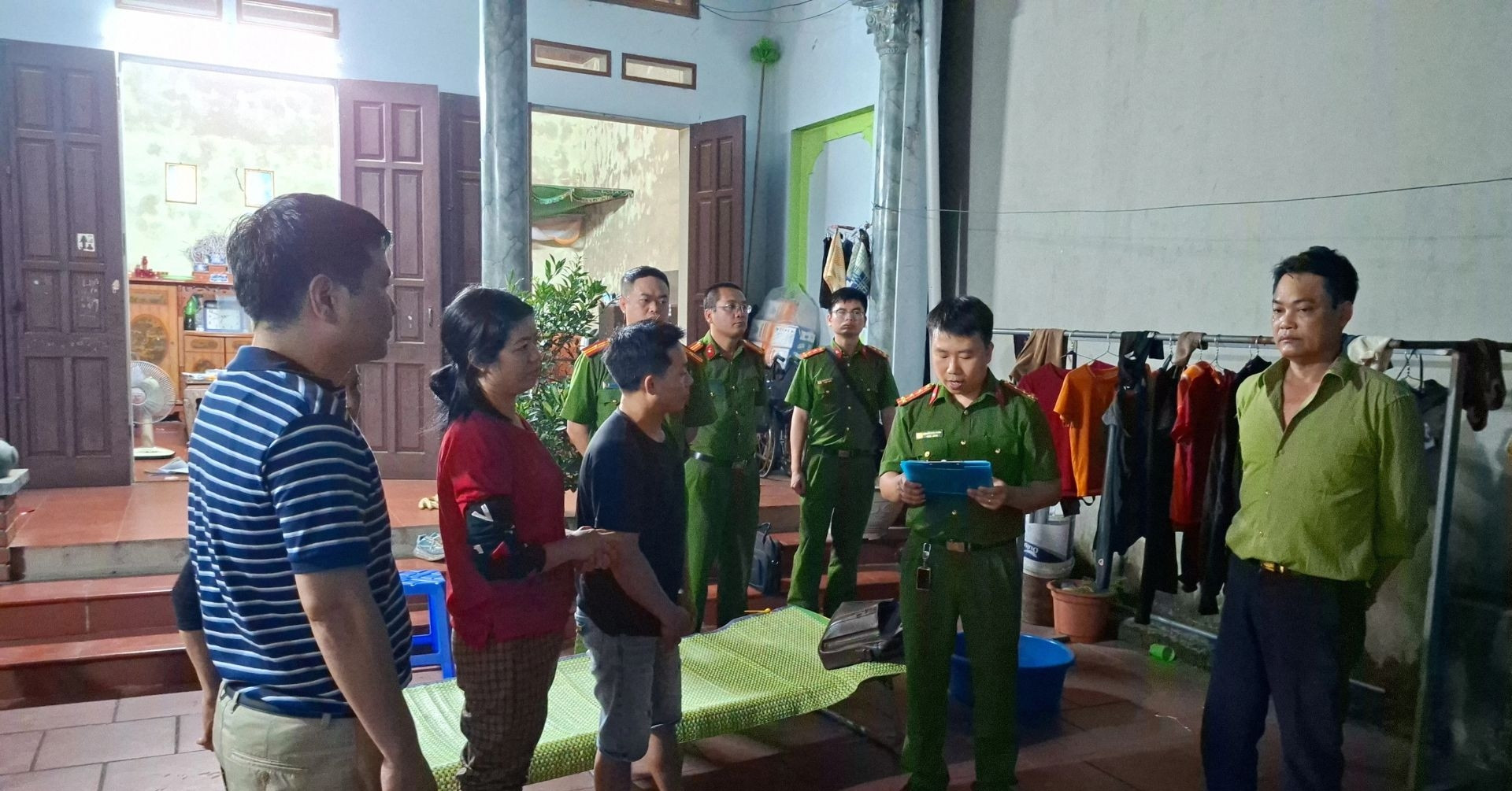 Khởi tố chủ cơ sở sản xuất, bán hơn 500 tấn giá đỗ chứa chất độc ra thị trường