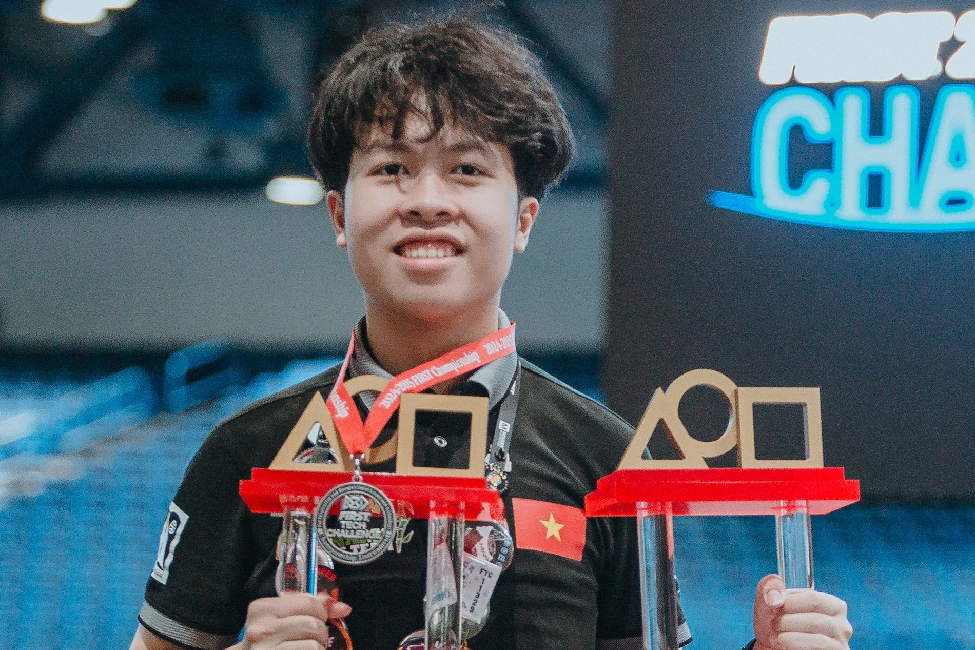 Nam sinh chuyên Lý giành học bổng toàn phần gần 11 tỷ vào Đại học Yale