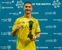 https://static-images.vnncdn.net/vps_images_publish/000001/000003/2026/4/4/ronaldo-lap-cu-dup-ngay-tai-xuat-al-nassr-thang-hoanh-trang-219.jpg