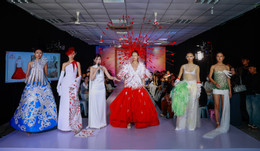 Thủ Khoa Thiết kế Thời Trang sv. Hoàng Hạnh Nguyên .JPG